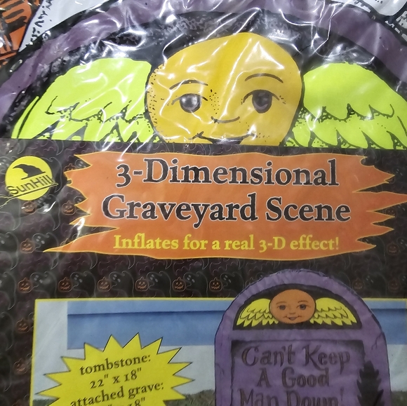 Lot of 2 Vintage 3D Halloween graveyard inflatable scenes - Picture 4 of 11